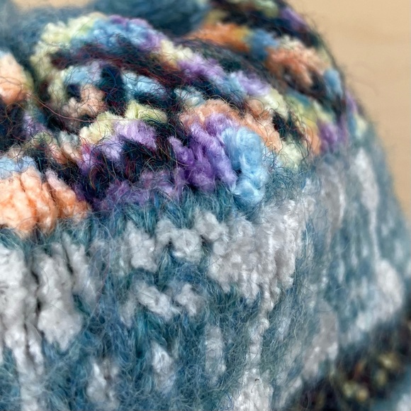 Turtle Fur Winter Beanie Hat With Tassel Wool Yarn Blend Blue Multicolor Adult - Picture 5 of 9